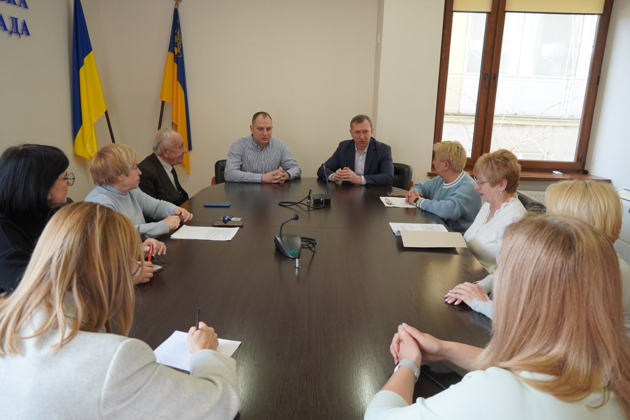 З понеділка в школах Ужгорода і Мукачівської громади відновлюється очне навчання