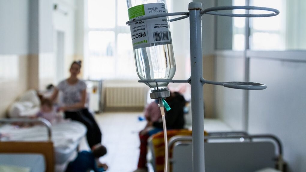 В Ізі на Хустщині з ознаками гепатиту А до медиків звернулося 11 осіб
