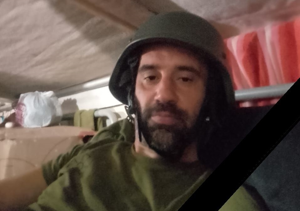 У Великих Лучках на Мукачівщині попрощаються з Василем Штефацьком, що загинув у ДТП, повертаючись додому у відпустку з війни (ФОТО)
