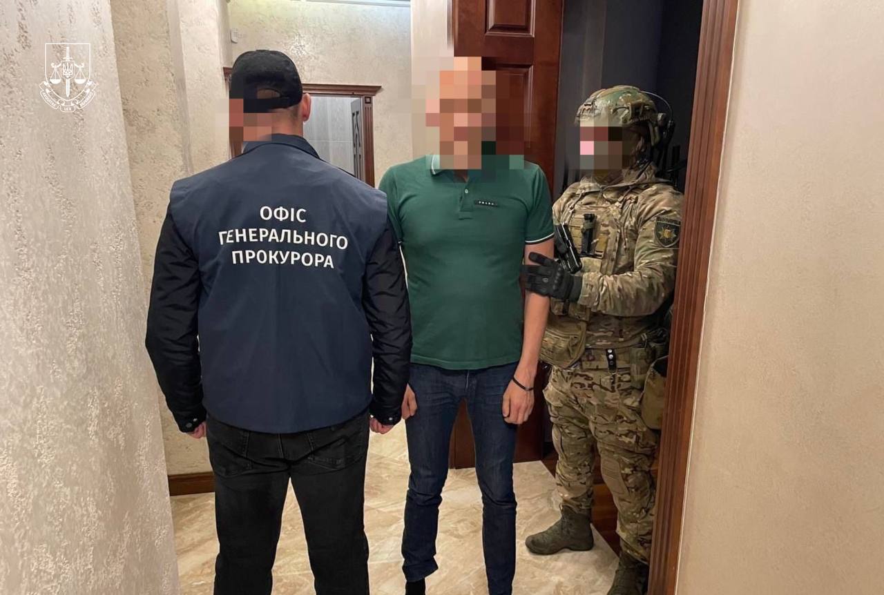 В Ужгороді 5-х членів ОЗУ, що заробило $420 тис. на "ухилянтах", взяли під варту без застави