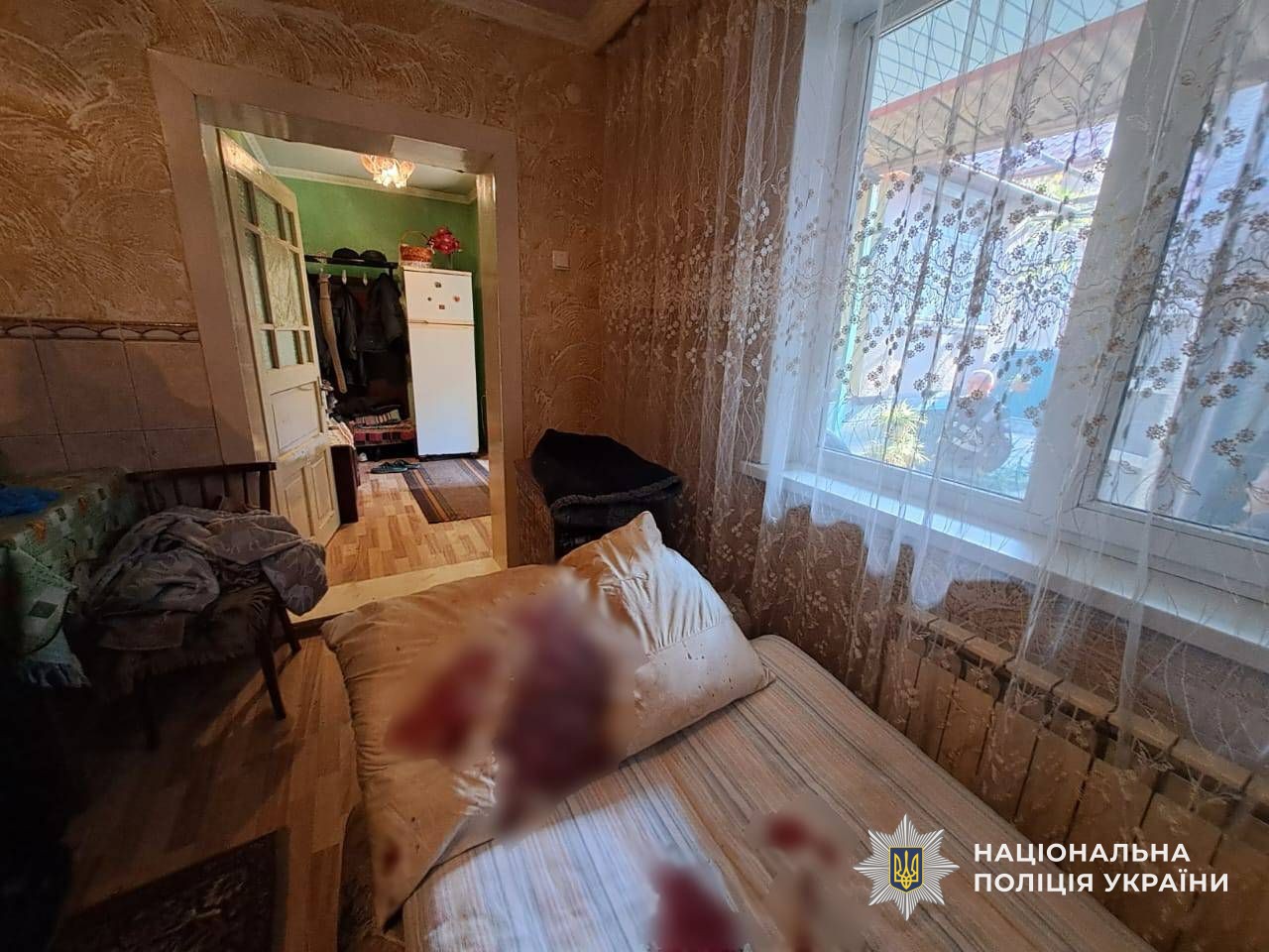 У Боржавському на Берегівщині під час "п'яної" сварки гість з Текова "смертельно" вдарив ножем у шию господаря (ФОТО)
