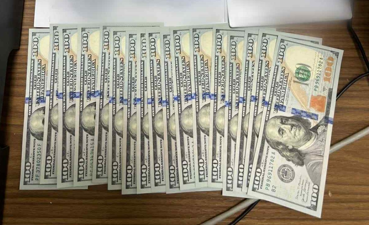 У ПП "Лужанка" 40-річний житель Сумщини запропонував прикордонникові $1700 хабаря за перетин кордону (ФОТО)