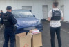 У Мукачеві в авто Tesla виявили 100 блоків "безакцизних" сигарет (ФОТО)
