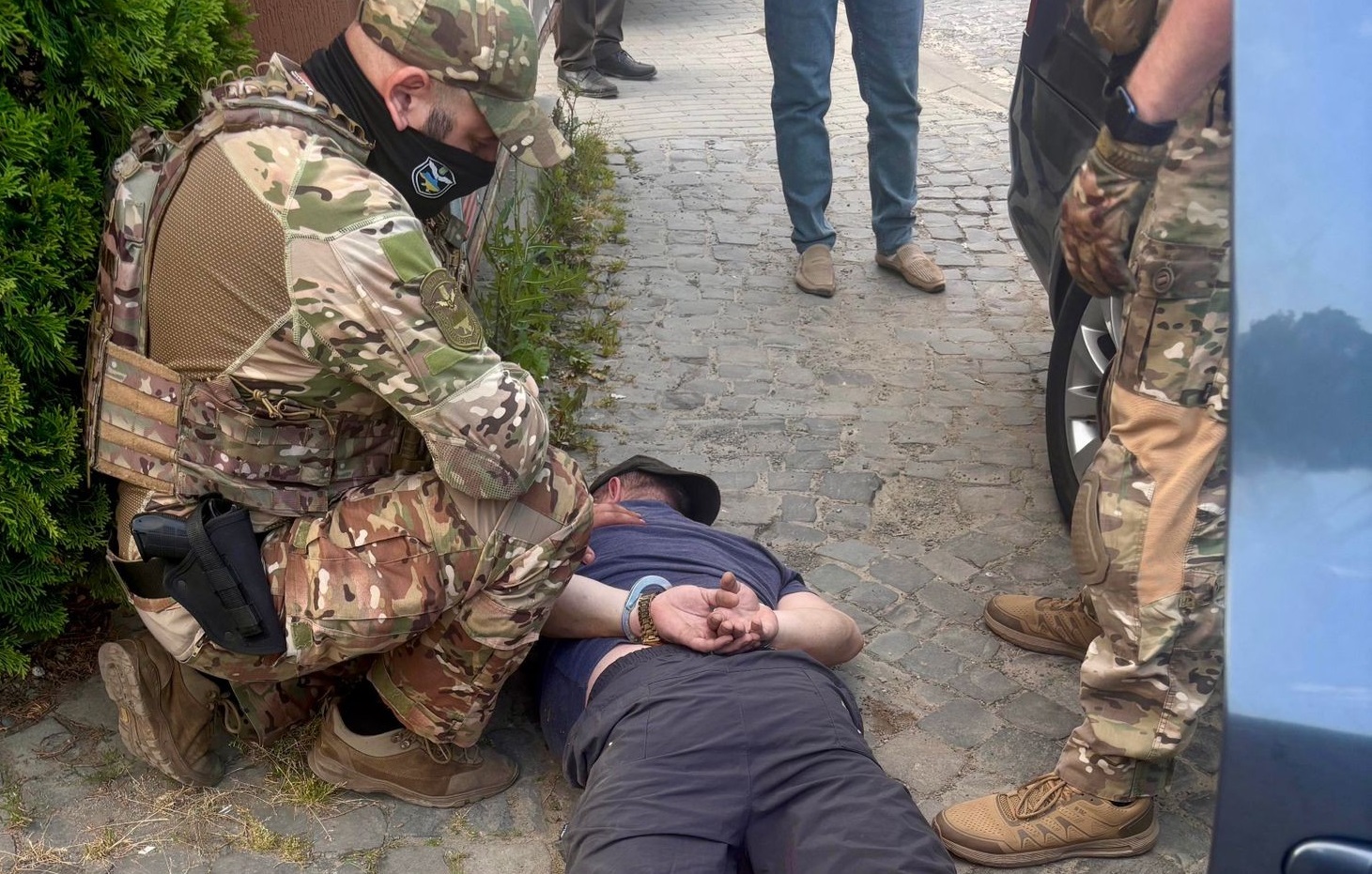 Біля санаторію у Поляні на збуті метамфетаміну затримали вихідця з Дніпра (ФОТО)