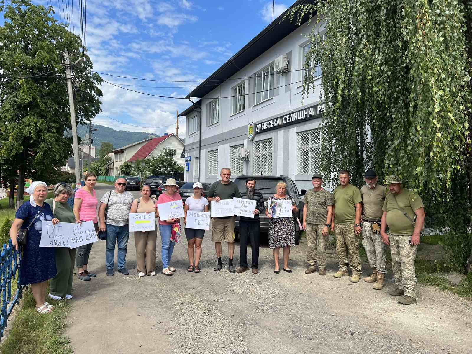 Ветерани Тячівщини поставили вимогу керівництву Дубівської ОТГ протягом 7 днів забрати арештовану в Калинах "ГЕСівську" техніку (ФОТО, ВІДЕО)