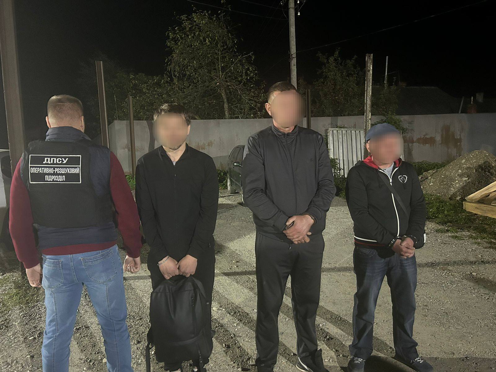 Неподалік Ужгорода на шляху до кордону з ЄС затримали переправники разом з «клієнтом» (ФОТО)