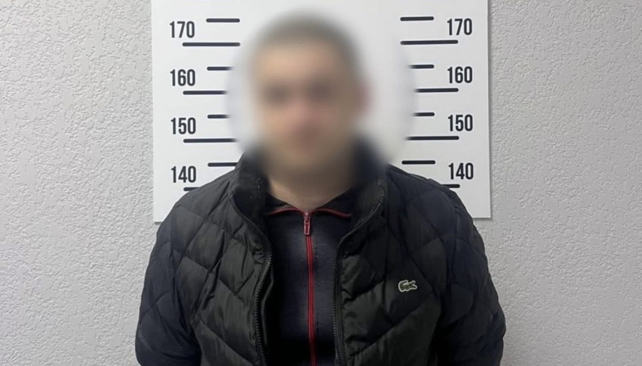 Поліція Мукачева затримала рецидивіста, який торгував метамфетаміном (ФОТО)