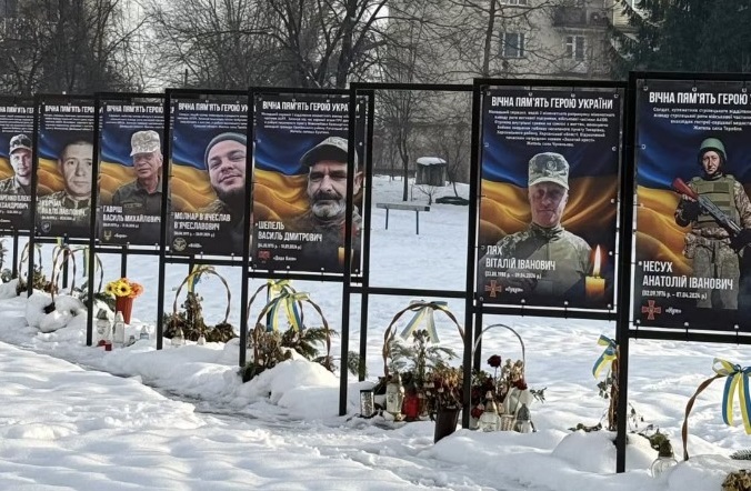 У Буштині на Тячівщині пошкодили Алею Слави Героїв (ФОТО)