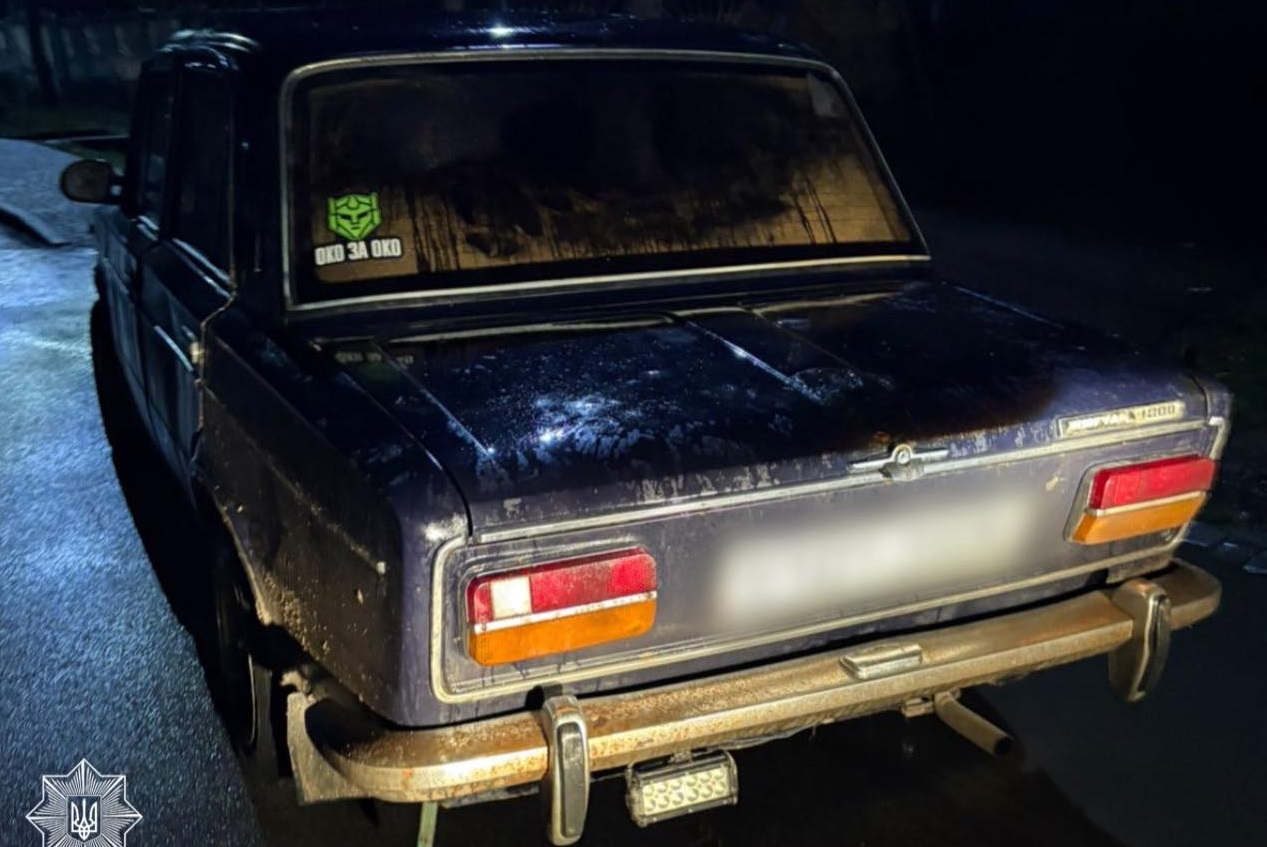 Патрульні в Ужгороді зупинили нетверезого водія без права керування (ФОТО)