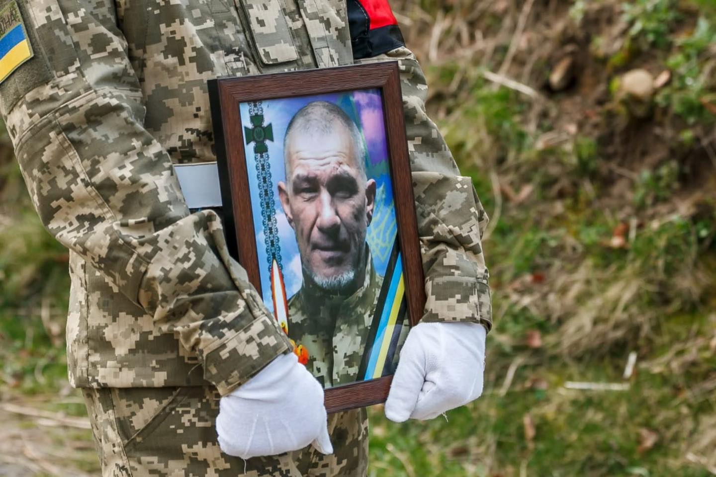 Дружині загиблого закарпатського прикордонника вручили державну нагороду (ФОТО)