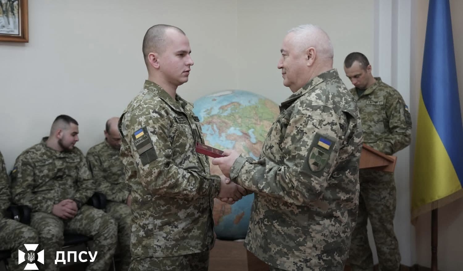 Прикордонника Чопського загону нагородили медаллю «Захиснику Вітчизни» (ФОТО)