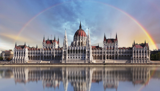 Парламент угорщини підтримав резолюцію проти вступу України до ЄС