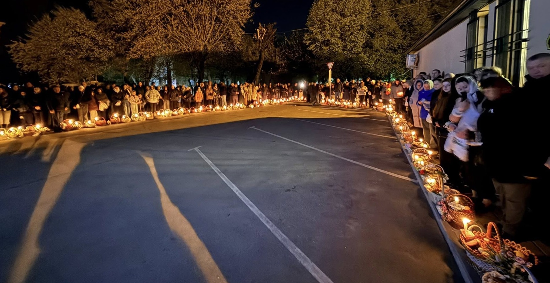 На Закарпатті освятили великодні кошики (ФОТО)