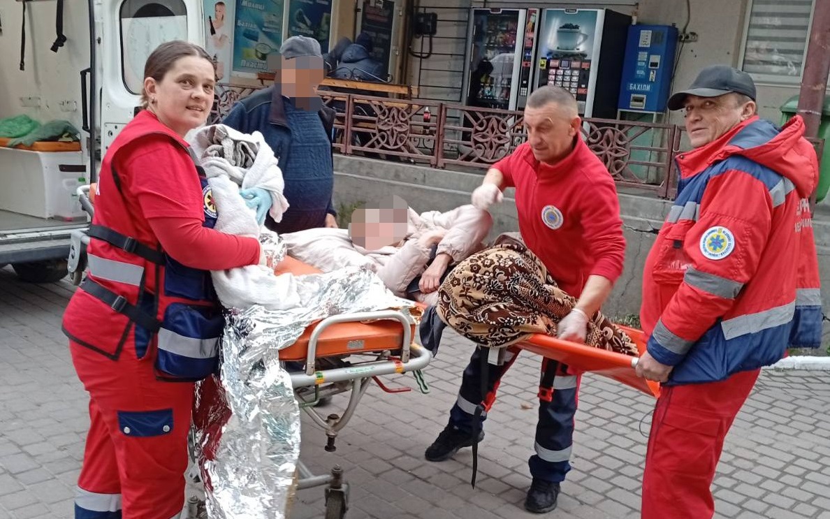 Жінка з Ясіня народила шосту дитину вдома та самостійно перерізала пуповину (ФОТО)