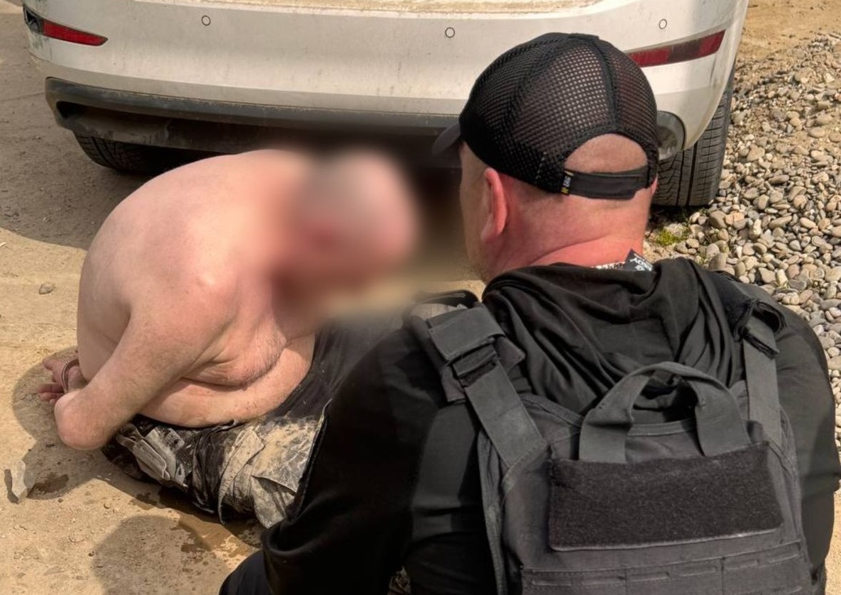 Поліція оприлюднила деталі резонансного викрадення жінки з 3-річною дитиною на Закарпатті (ФОТО)