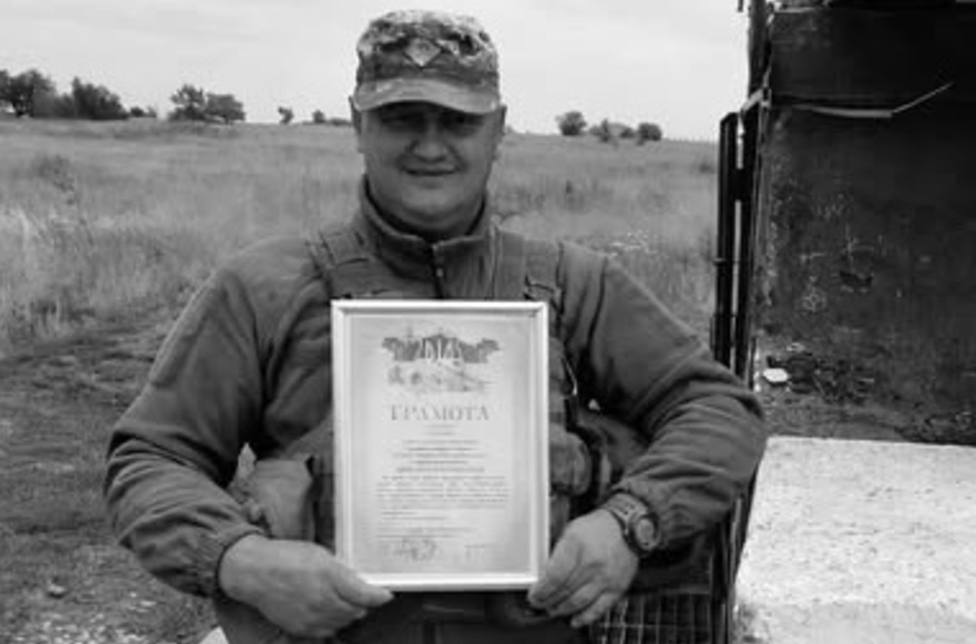 Нижньоворітська громада повідомила про смерть захисника Миколи Гриціва, син якого також загинув на війні (ФОТО)