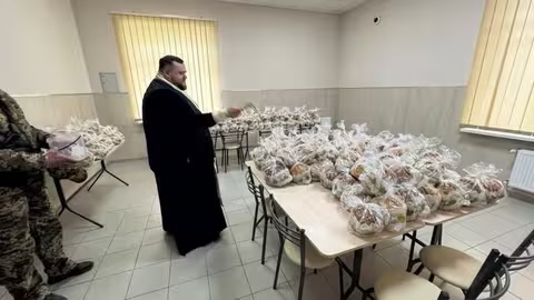 На Закарпатті передали великодні кошики військовим (ФОТО)