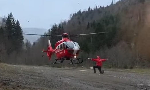У Румунії показали масштабну рятувальну операцію 25-річного українця, хворого на діабет (ФОТО)