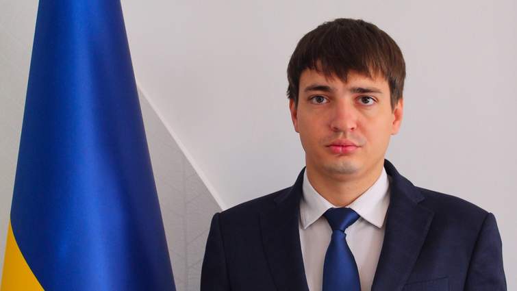 Екскерівник прокуратури Закарпаття Казак зі Швеції через суд вимагає майже 5 млн грн недоотриманої зарплати