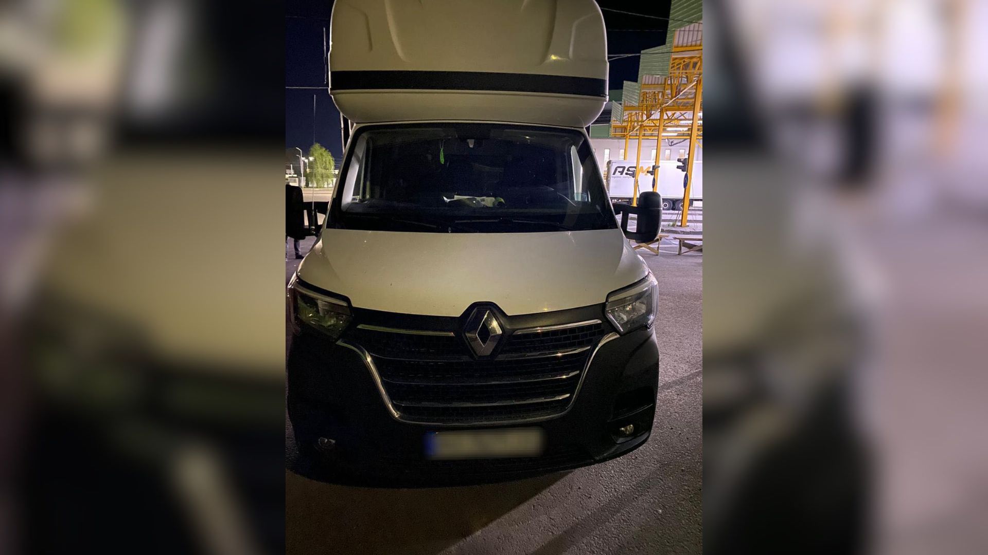 У пункті пропуску «Тиса» знайшли мікроавтобус у міжнародному розшуку (ФОТО)