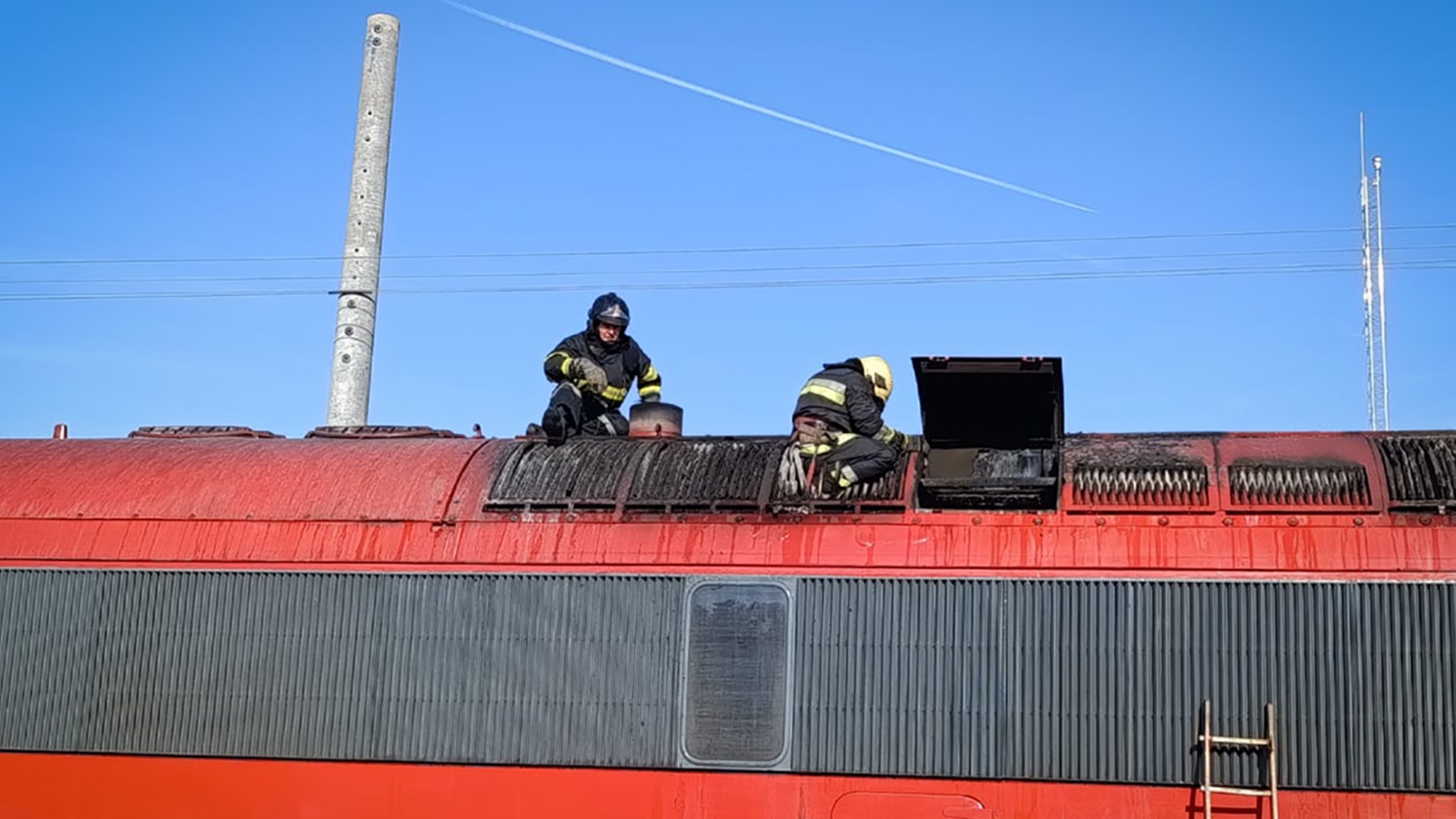 Біля Чопа під час руху загорівся пасажирський потяг (ФОТО)