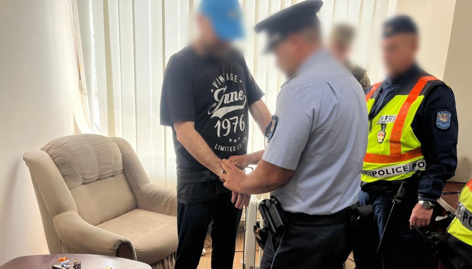 На Закарпатті затримали та передали Угорщині засудженого за сексуальне насильство чоловіка (ФОТО)