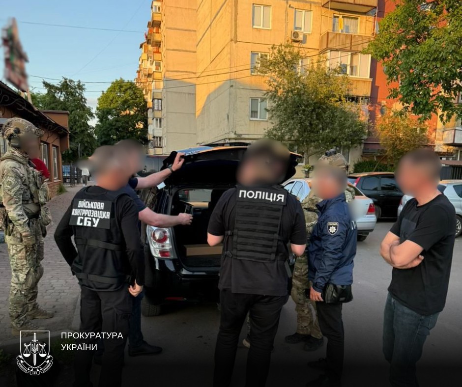 На Закарпатті затримали організаторів схеми із «вирішення питань» у ТЦК та ВЛК (ФОТО)