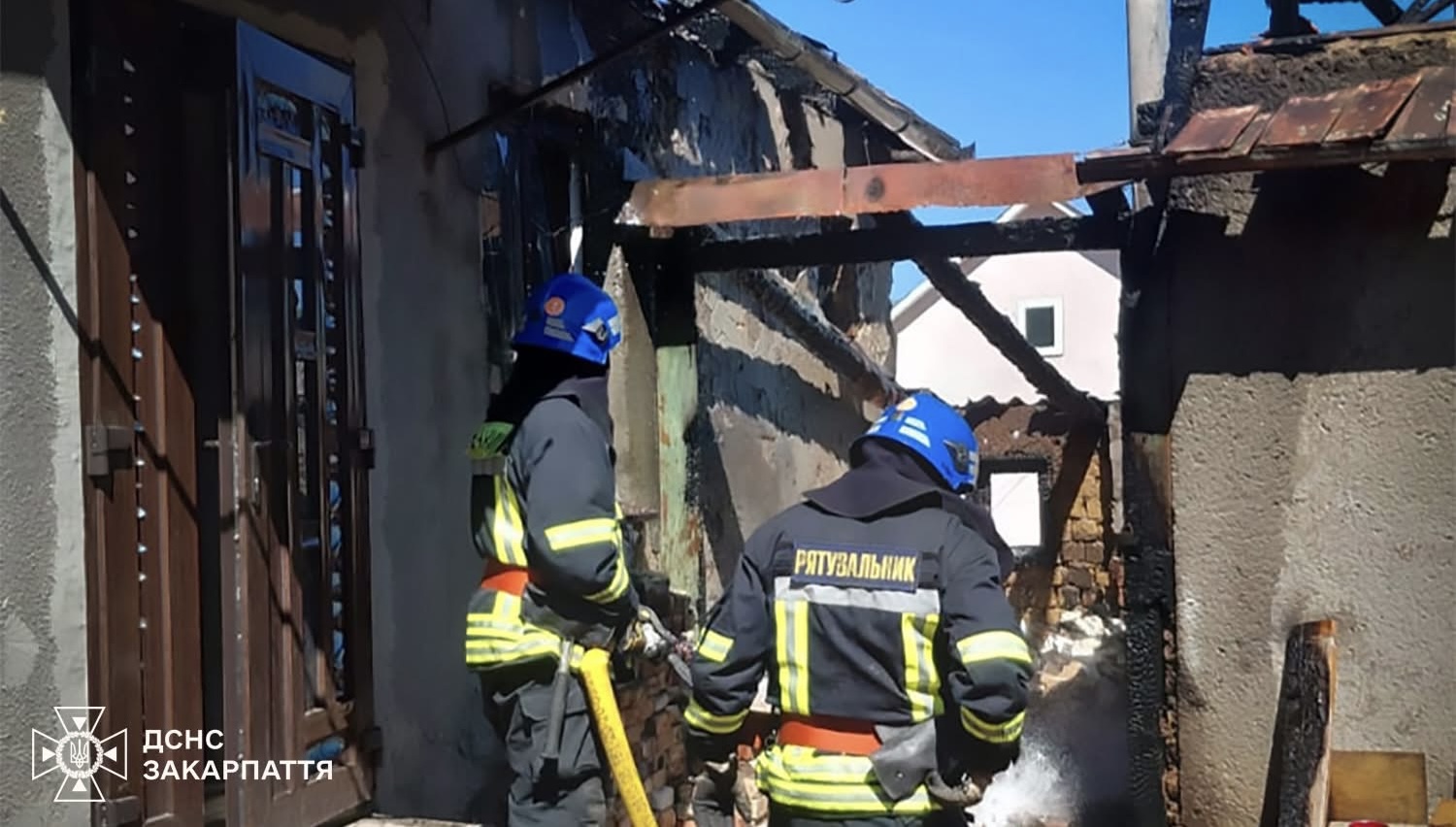 На Ужгородщині під час пожежі загинув чоловік (ФОТО)