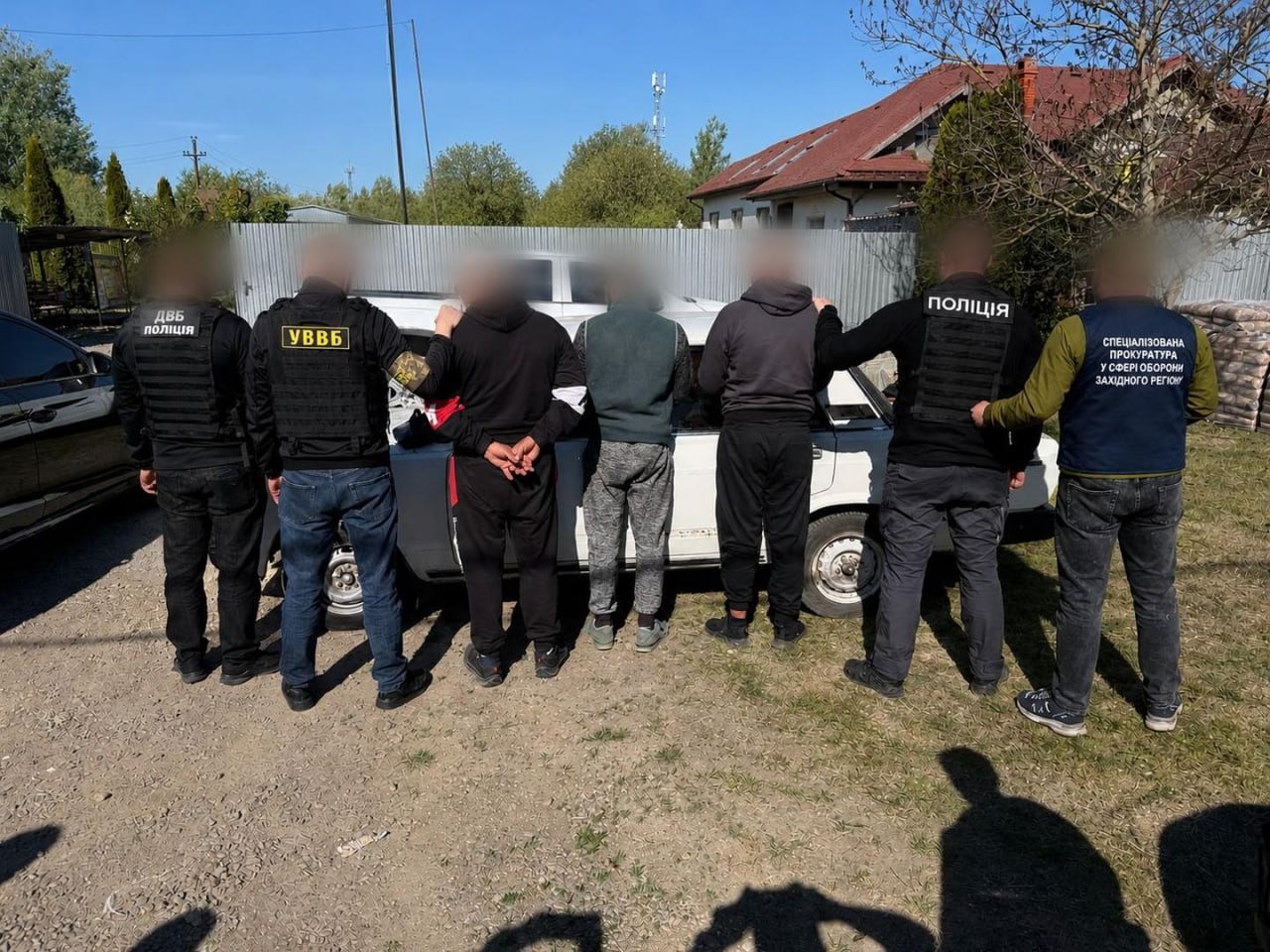 На Закарпатті затримали чоловіка за спробу підкупу прикордонника (ФОТО)