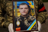В Ужгороді попрощалися із полеглим Героєм Олексієм Рожковим, який понад два роки був безвісти зниклим (ФОТО)