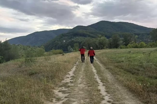 Зниклого на Закарпатті 15-річного підлітка шукають 35 людей та дрони (ФОТО)
