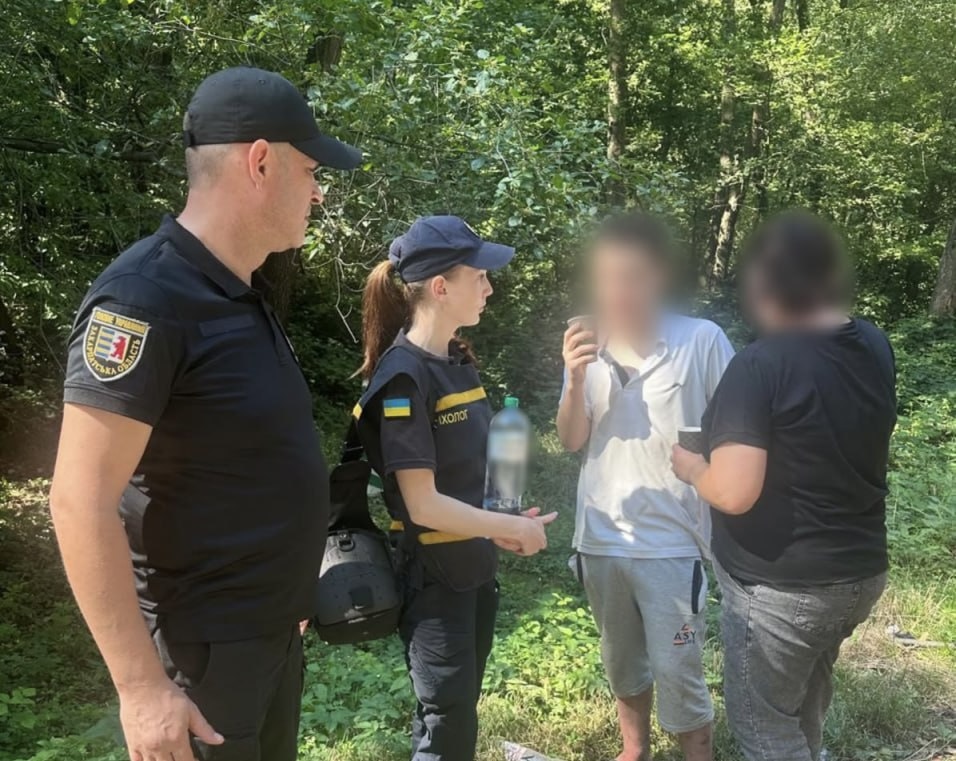 На Закарпатті знайшли 15-річного хлопця, який зник у лісі (ФОТО)
