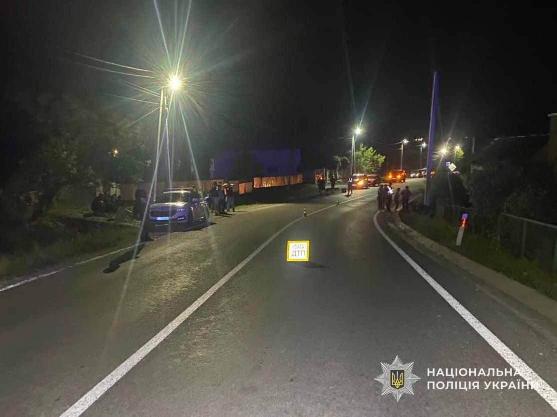 На Хустщині 21-річний мотоцикліст загинув, врізавшись в електроопору (ФОТО)