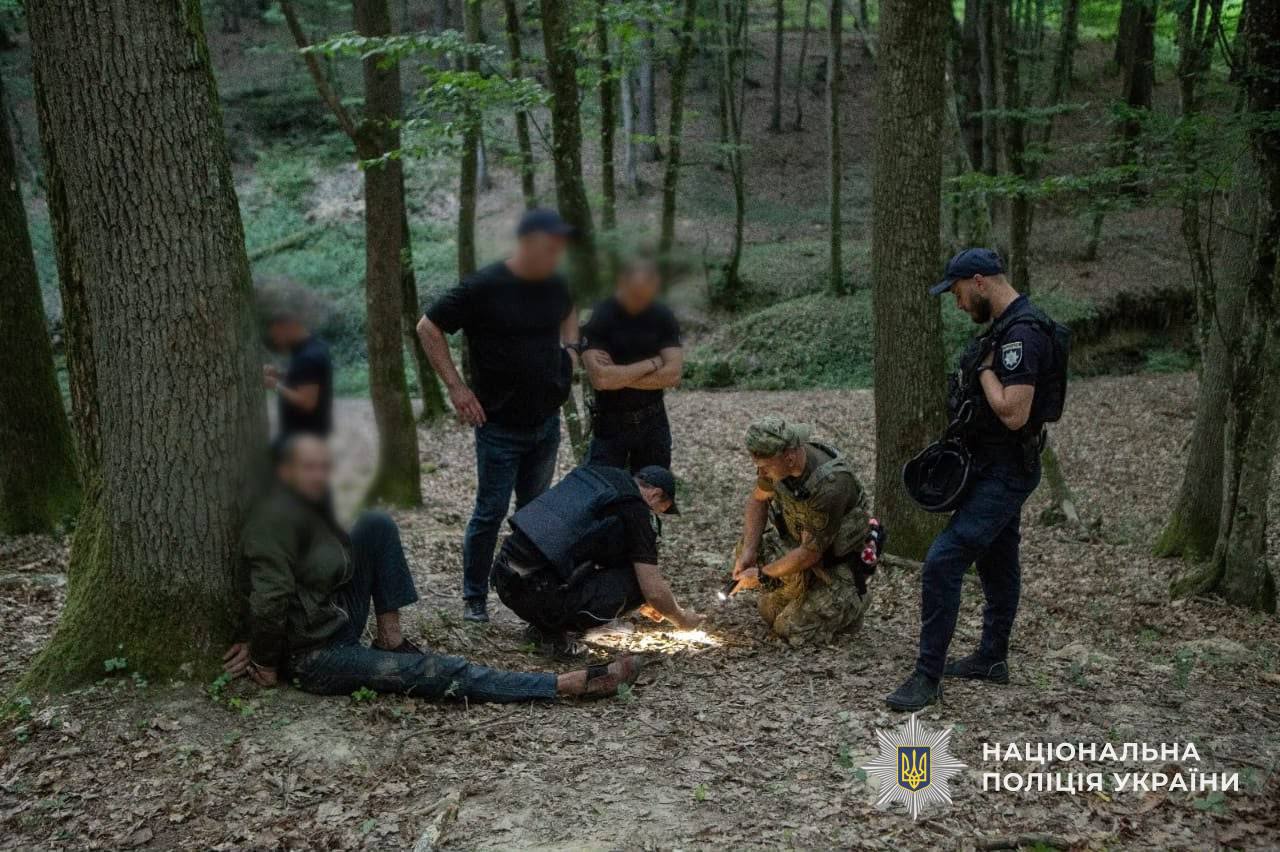 Стали відомі нові подробиці про затриманого стрілка в Ужгороді (ФОТО)