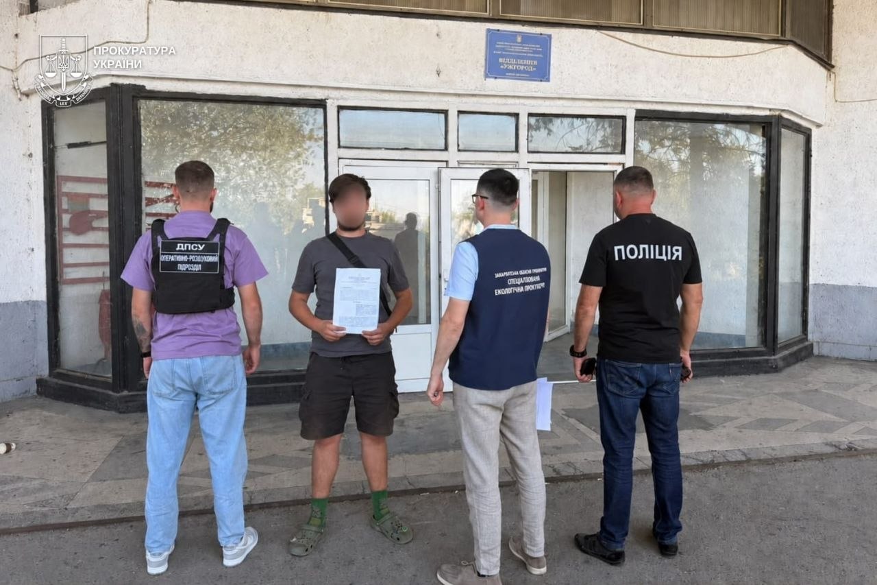 На Закарпатті чотирьох підозрюваних у незаконному видобутку андезиту на 950 млн грн, включно з сином нардепа-"слуги" Лаби, взяли під варту (ФОТО)