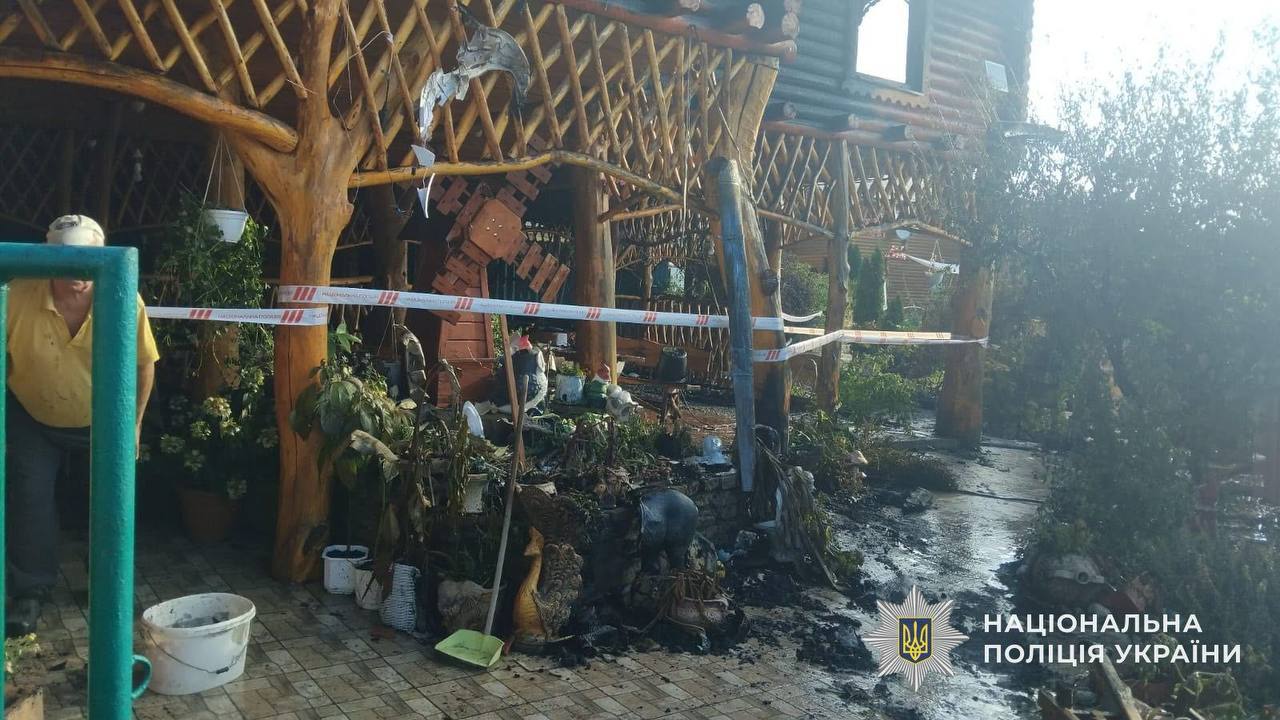 На Тячівщині під час пожежі на базі відпочинку загинули дві жінки (ФОТО)