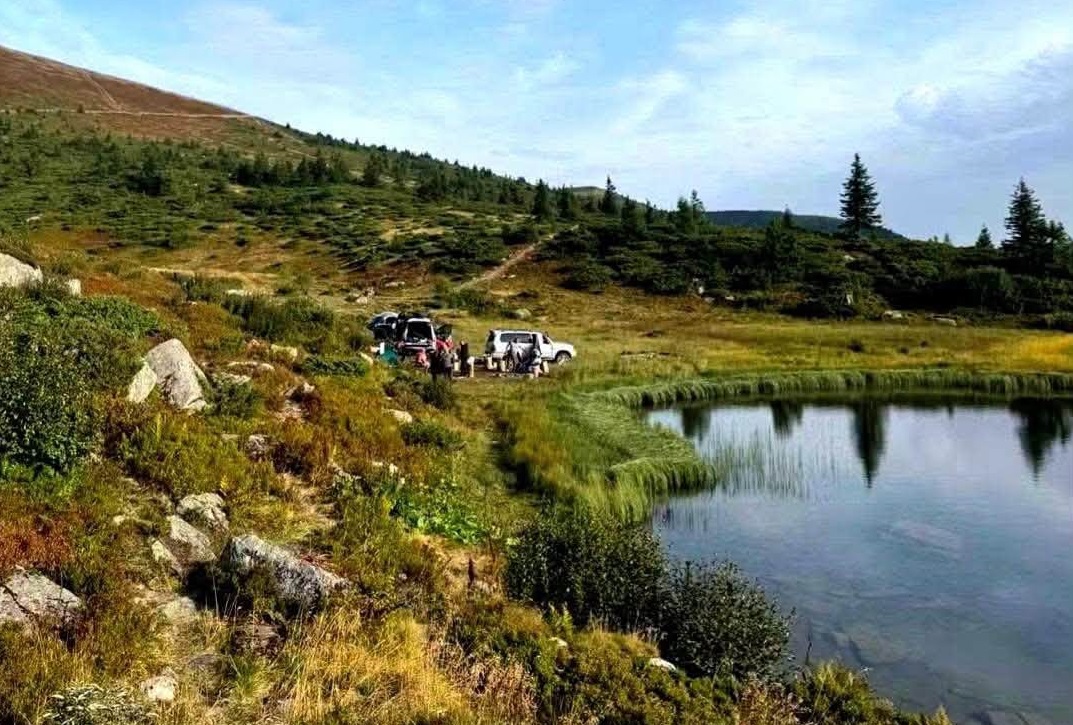 Джипери облюбували державний заказник. Фото зі сторінки Мирослава Білецького