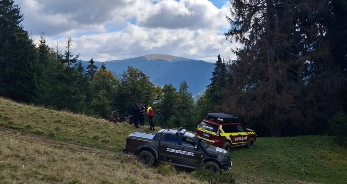 У Румунських Карпатах рятувальники знайшли двох українців, які кілька днів були без їжі (ФОТО)