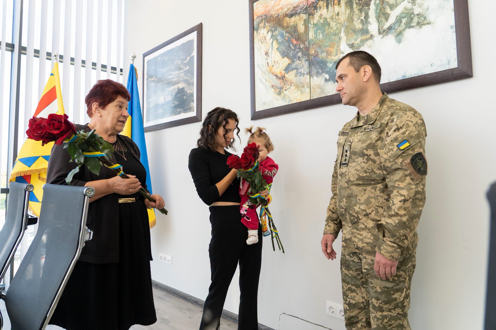 Загиблого прикордонника із Мукачівщини Сергія Швардака посмертно нагородили медаллю «Захиснику Вітчизни» (ФОТО)