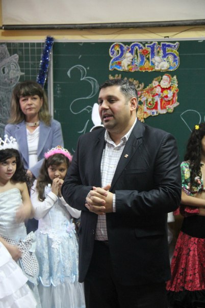Святий Миколай завітав до найстарішої у Європі циганської школи Ужгорода (ФОТО)