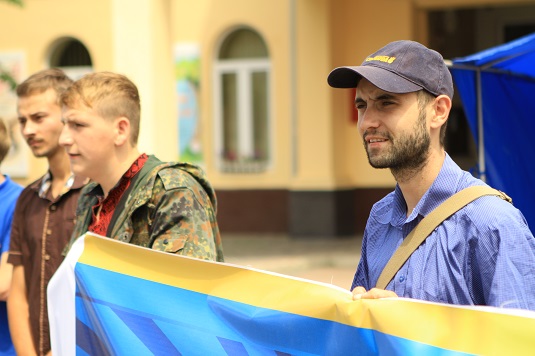 Марш націоналістів у Мукачеві проходив під гаслом "Арсеній Петрович – другий Янукович" (ФОТО)