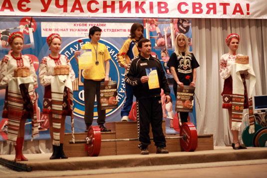Ужгородка Єлизавета Бан стала володаркою Кубка України з пауерліфтингу