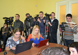 В Ужгороді відкрили філію аналітичного центру «Політика»