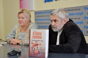 Професору УжНУ Сергієві Федаці вручать диплом за перемогу у Всеукраїнському рейтингу "Книжка року — 2014"