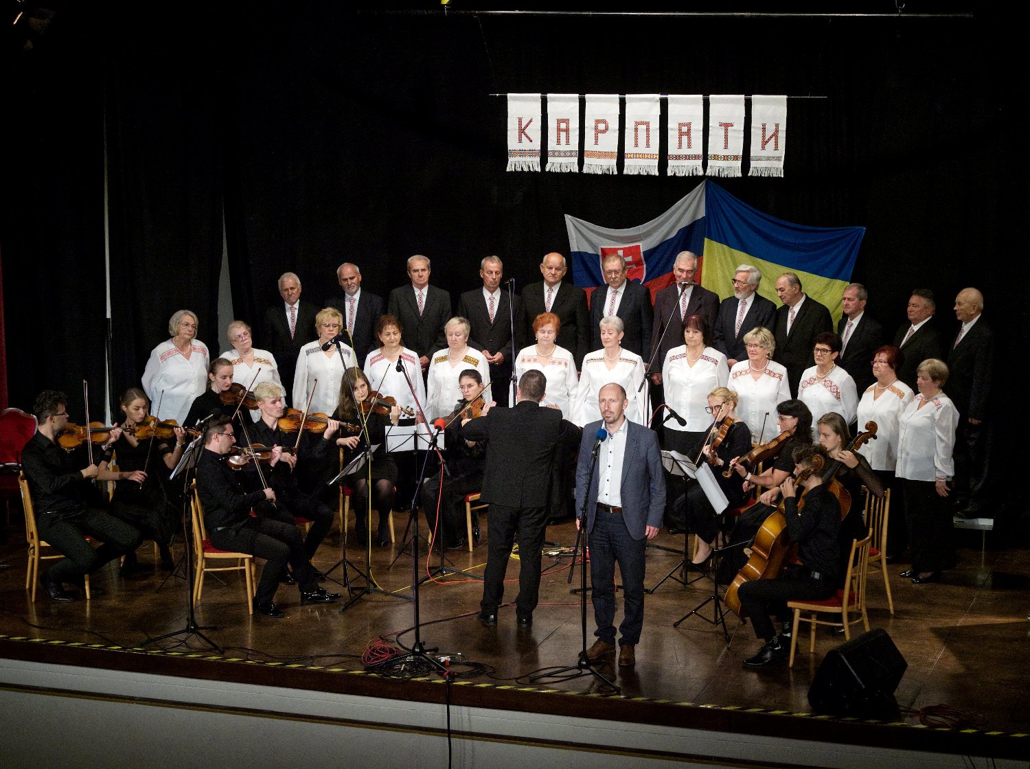 Після річної перерви у Кошицях у рамках Днів України відбувся концерт хору "Карпати" (ФОТО)