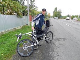 Закарпатець виготовляє велосипеди для дітей, хворих на ДЦП