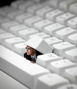 На Закарпатті міліцейські борці з кібер-злочинністю працюють на старих комп’ютерах