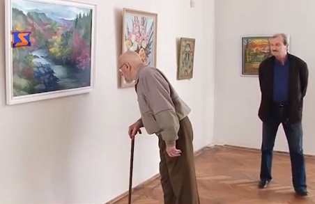 Художники Мукачева відзначили професійне свято виставкою в галереї (ВІДЕО)