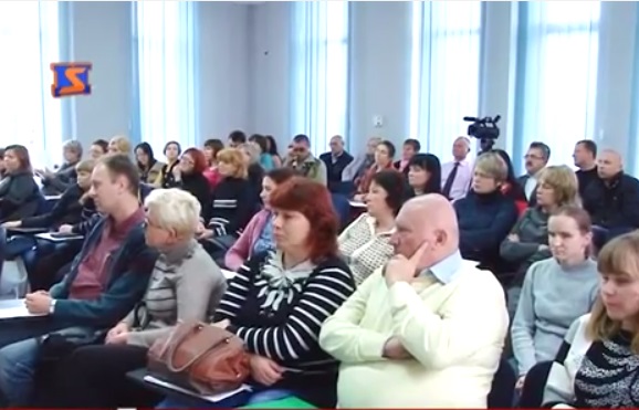 На всеукраїнському форумі в Ужгороді говорили про собак-поводирів (ВІДЕО)