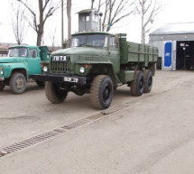 «Закарпатєвротранс» передав 128-й бригаді капітально відремонтовану вантажівку «Урал» (ВІДЕО)